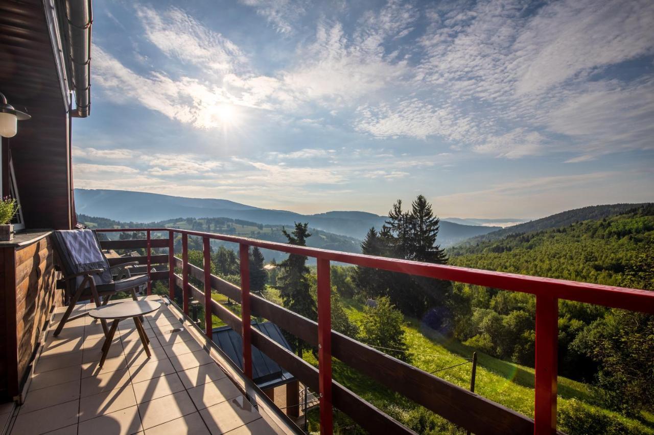 Apartmany Nad Slikovkou Jáchymov Exteriör bild