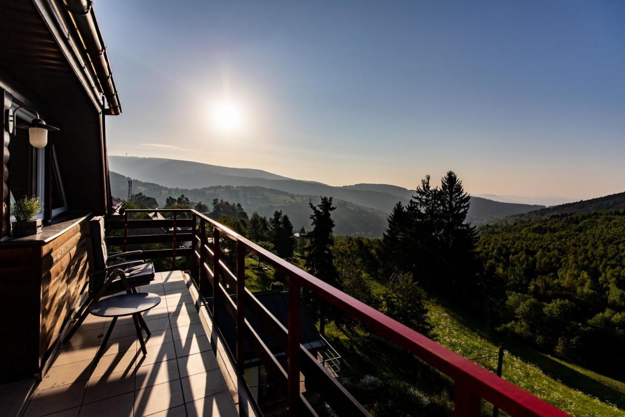 Apartmany Nad Slikovkou Jáchymov Exteriör bild