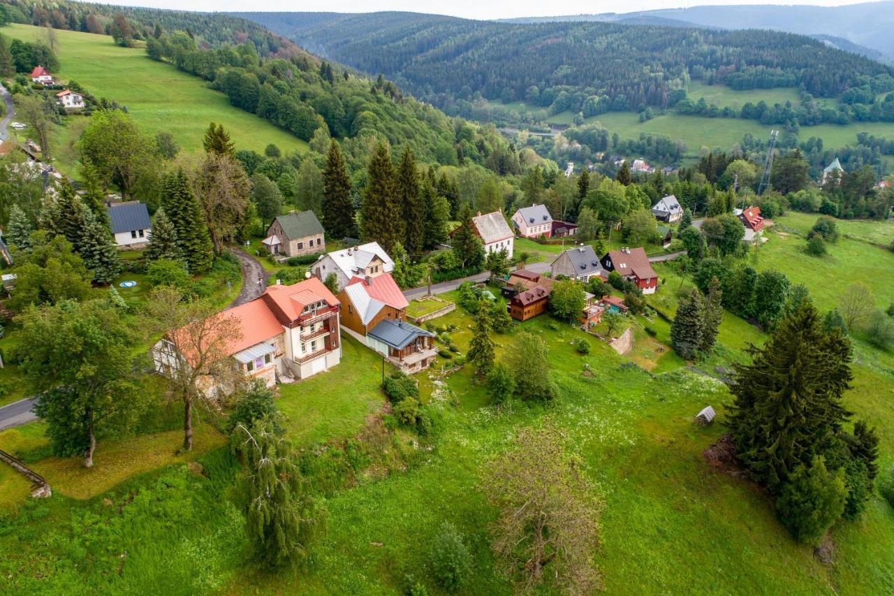 Apartmany Nad Slikovkou Jáchymov Exteriör bild