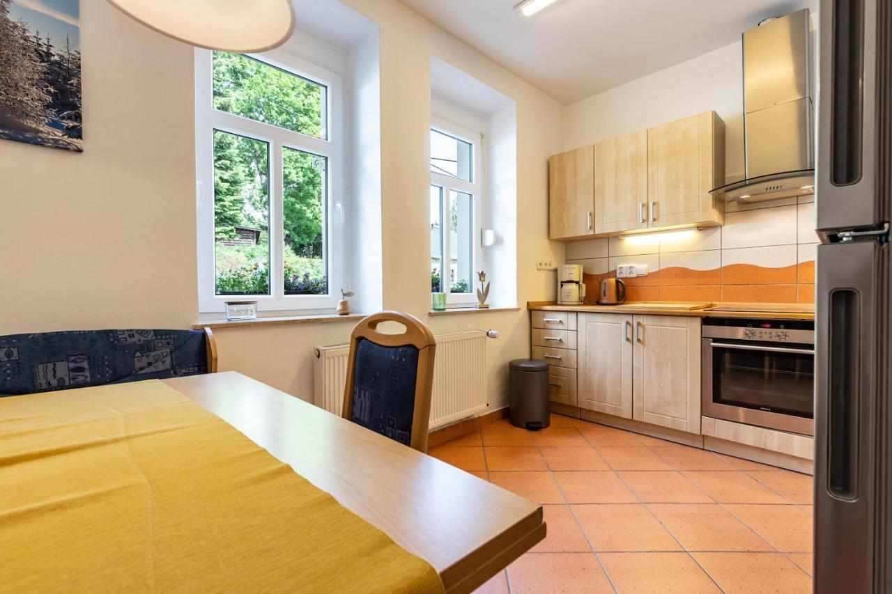 Apartmany Nad Slikovkou Jáchymov Exteriör bild
