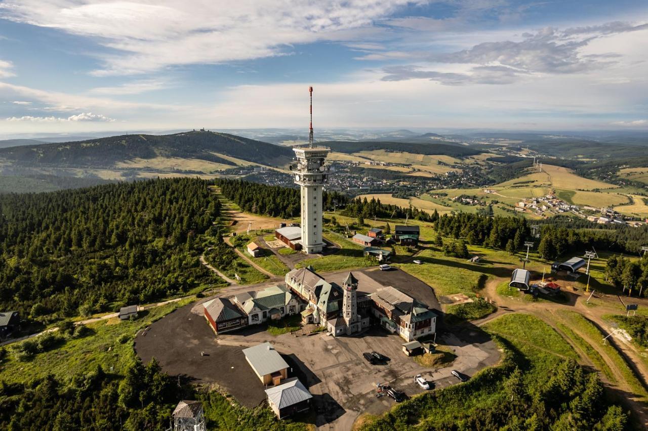 Apartmany Nad Slikovkou Jáchymov Exteriör bild