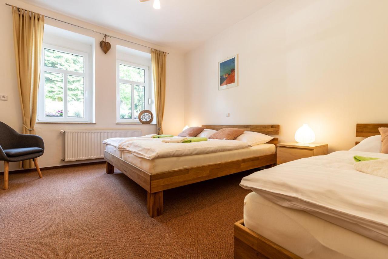 Apartmany Nad Slikovkou Jáchymov Exteriör bild