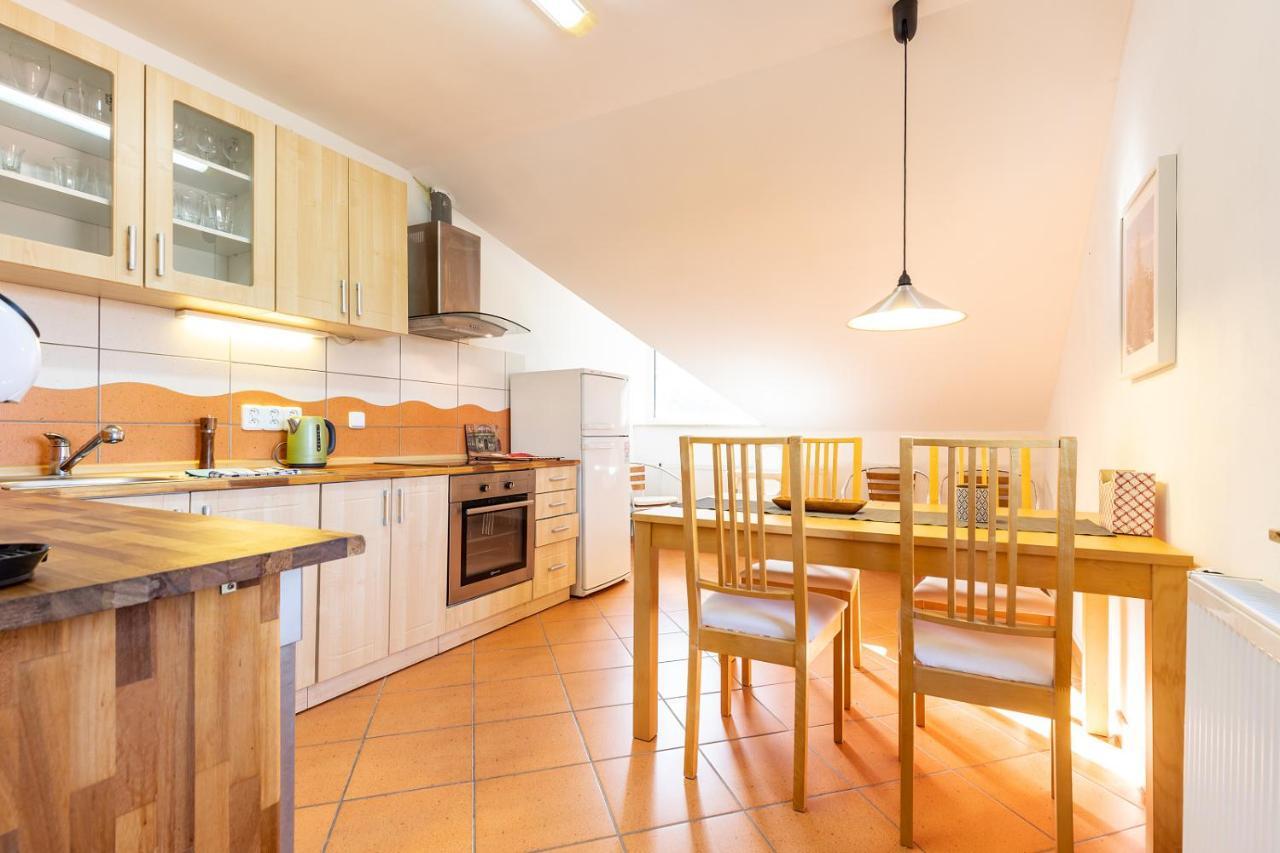 Apartmany Nad Slikovkou Jáchymov Exteriör bild