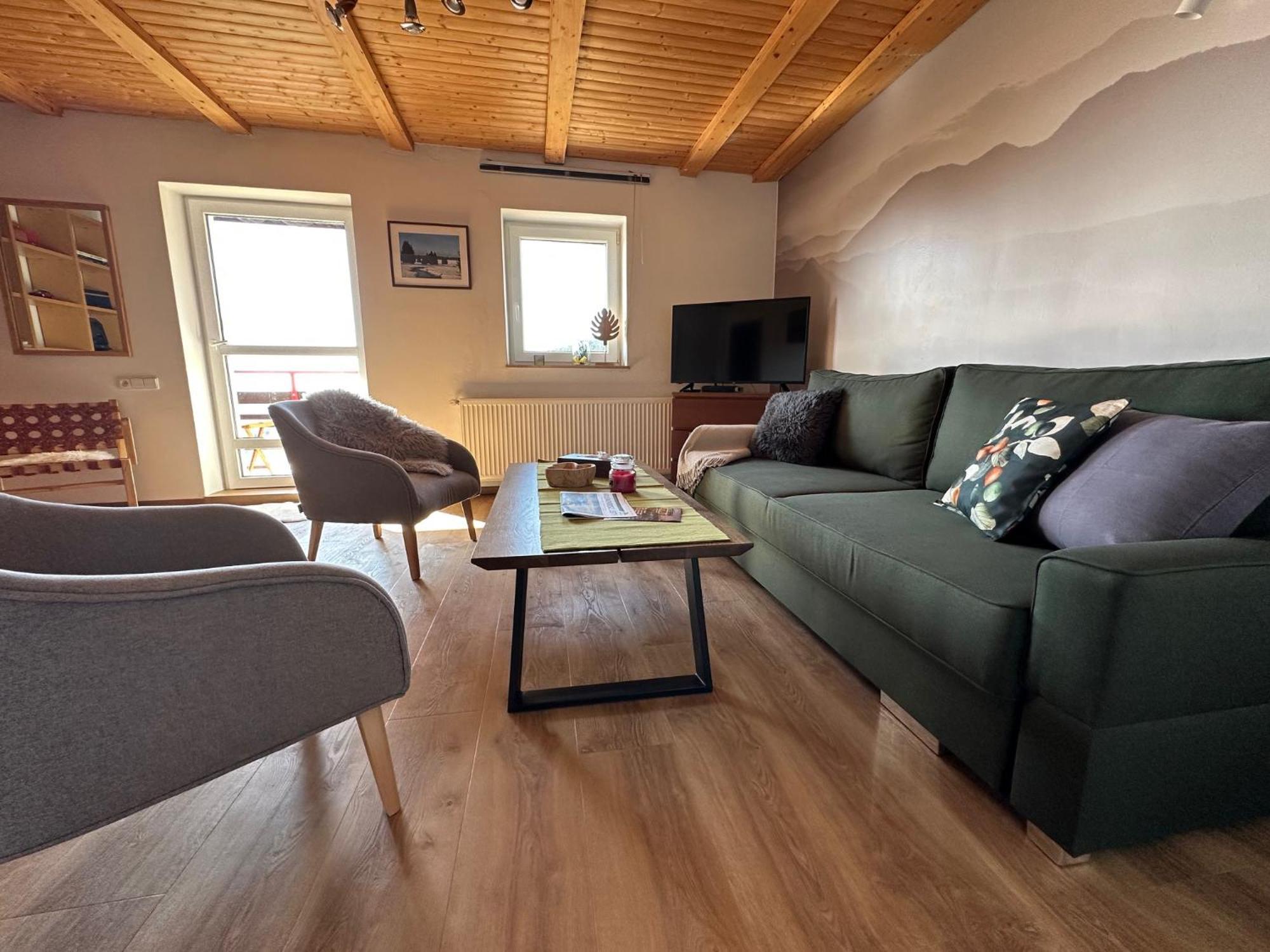 Apartmany Nad Slikovkou Jáchymov Exteriör bild